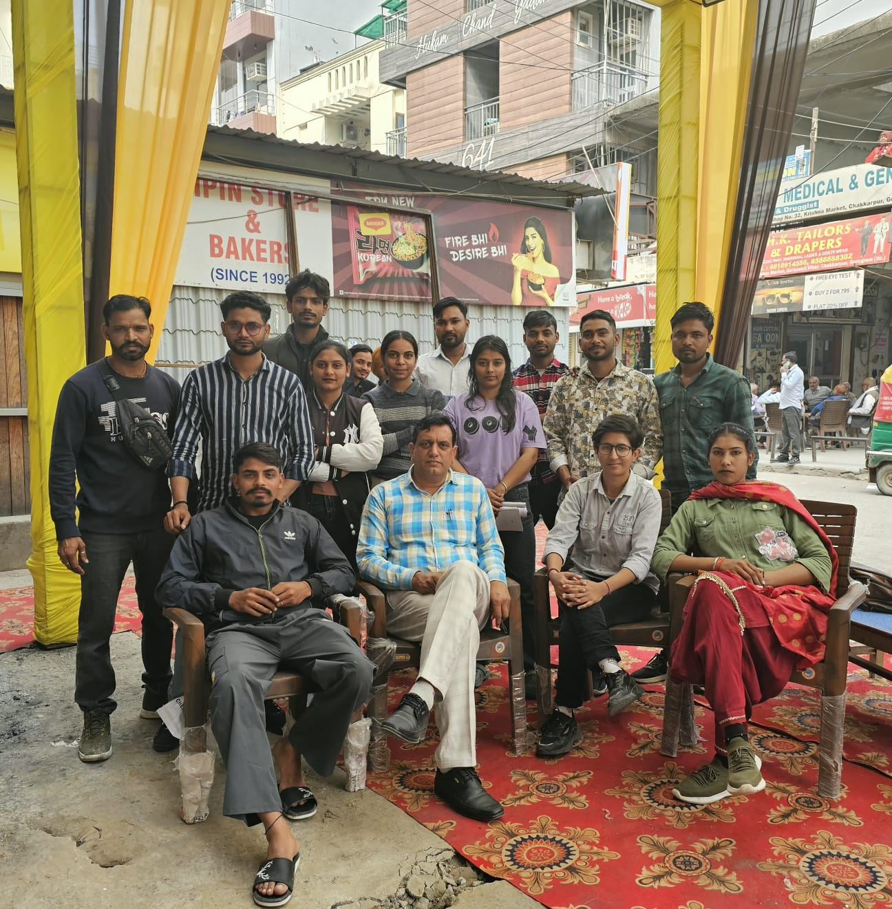 Booth-level agents briefed ahead of ground outreach